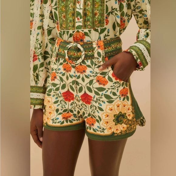 FARM Rio Pants - Farm Rio Sand Garden Tapestry Shorts Womens 29 NWT